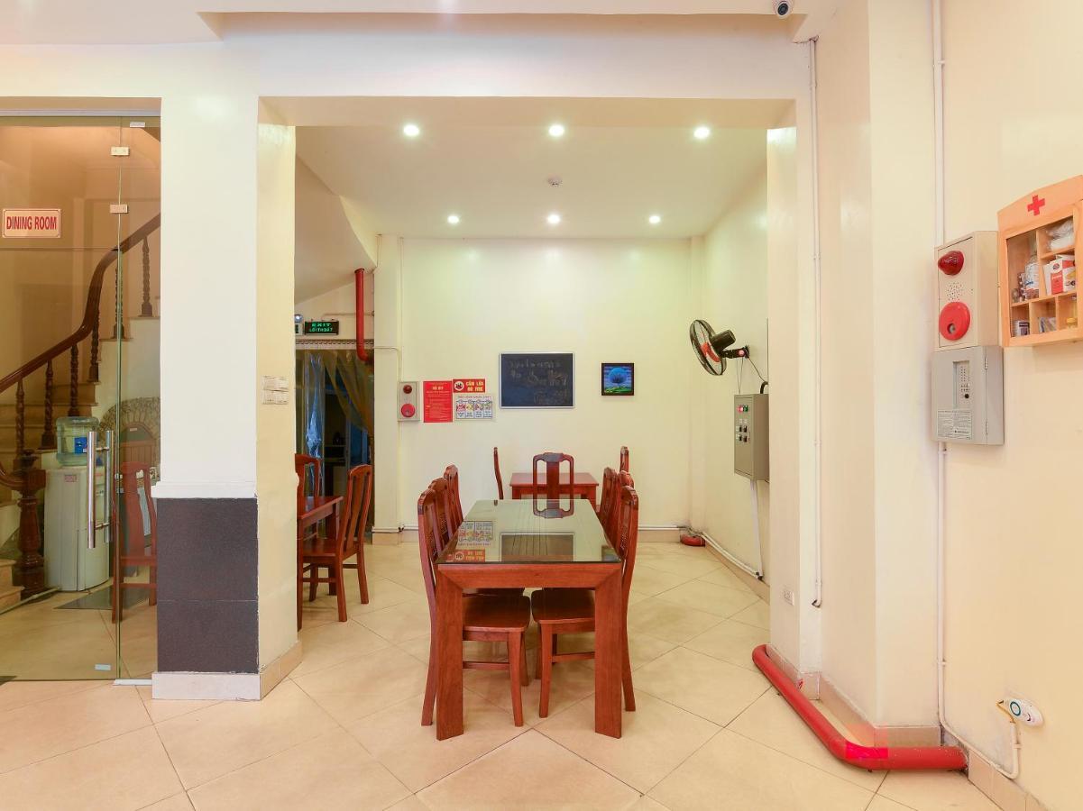 Oyo 210 Saki Hotel Hanoï Extérieur photo