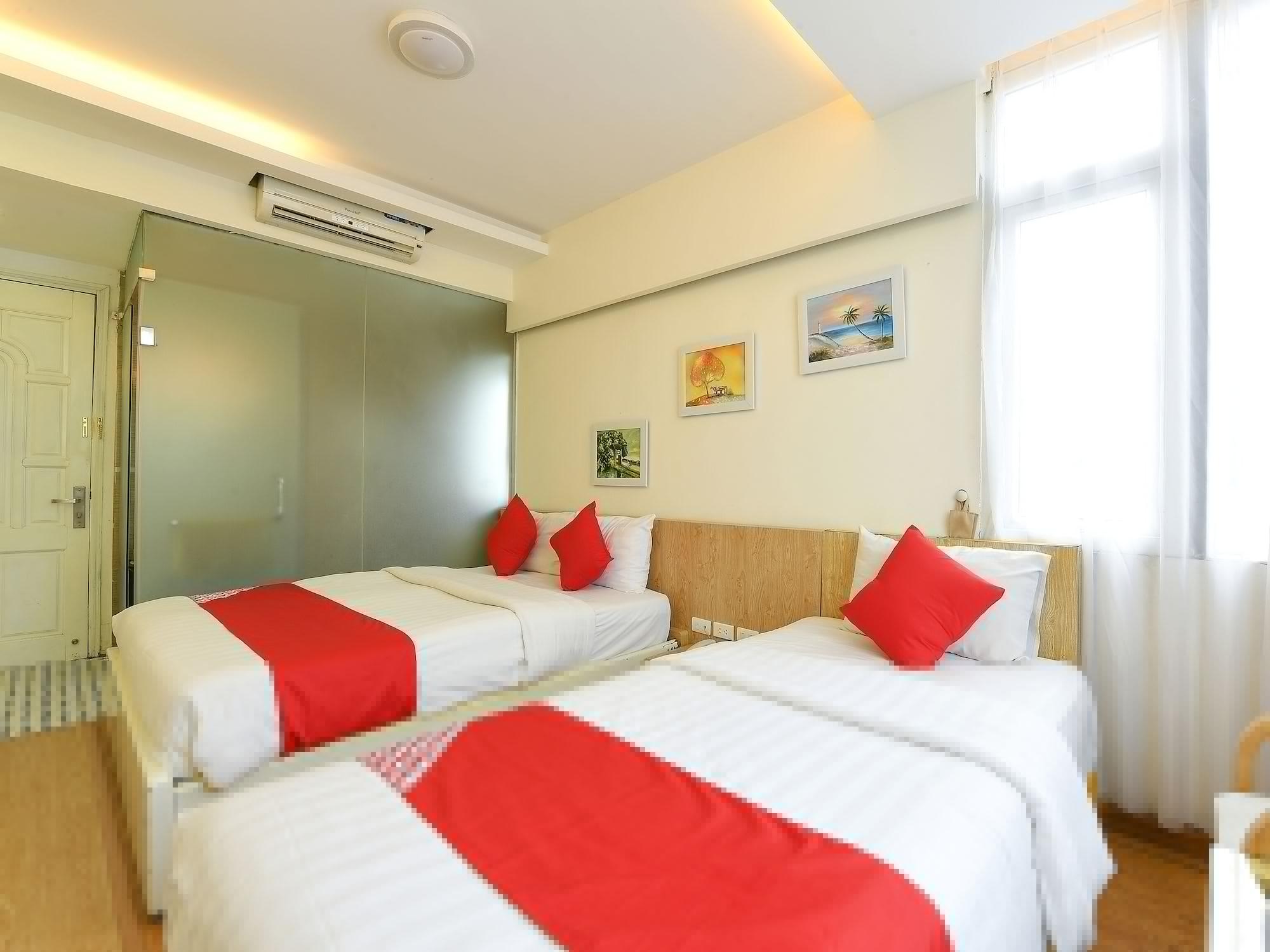 Oyo 210 Saki Hotel Hanoï Extérieur photo