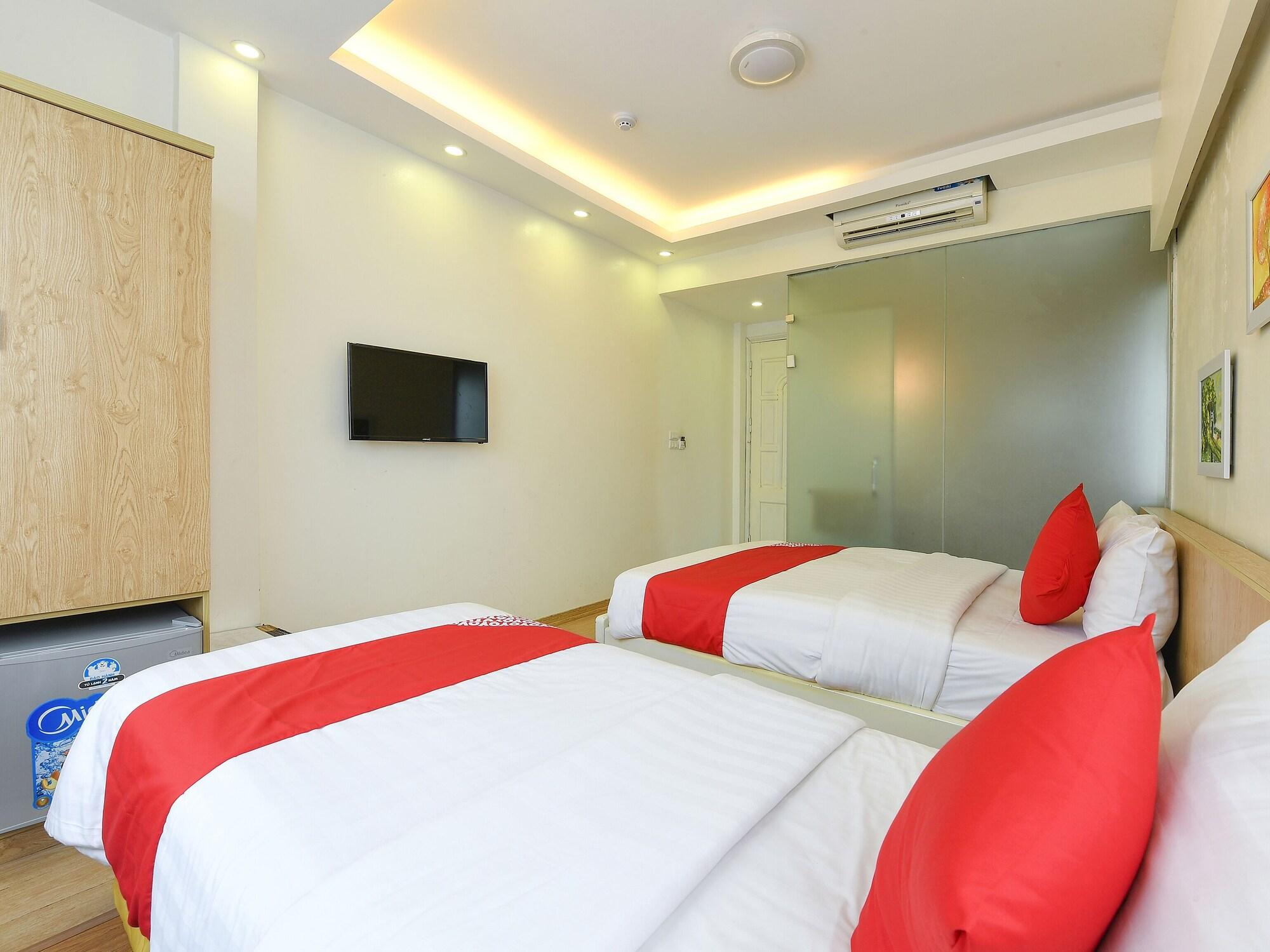 Oyo 210 Saki Hotel Hanoï Extérieur photo