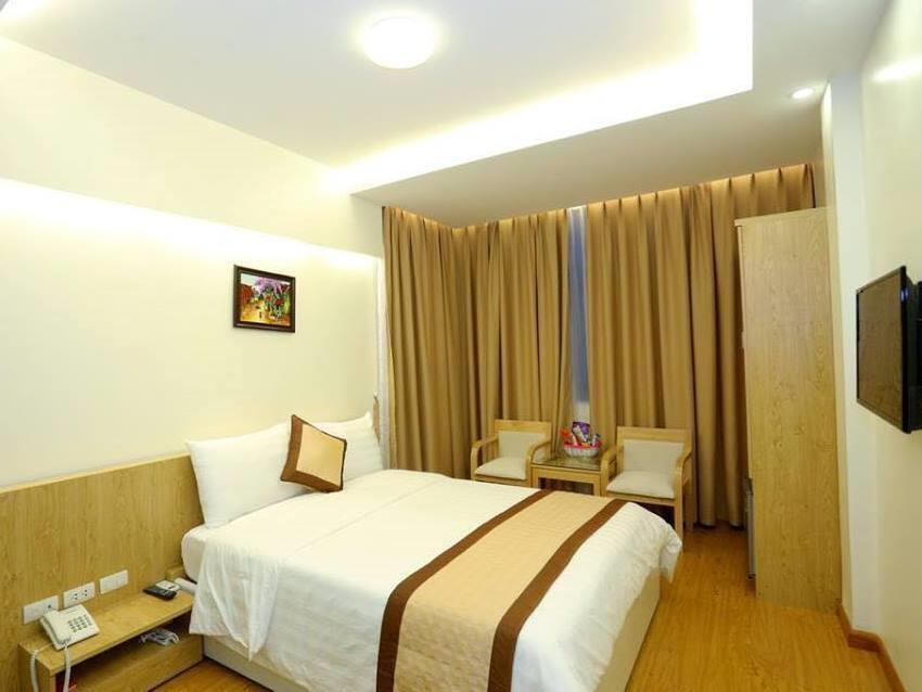Oyo 210 Saki Hotel Hanoï Extérieur photo