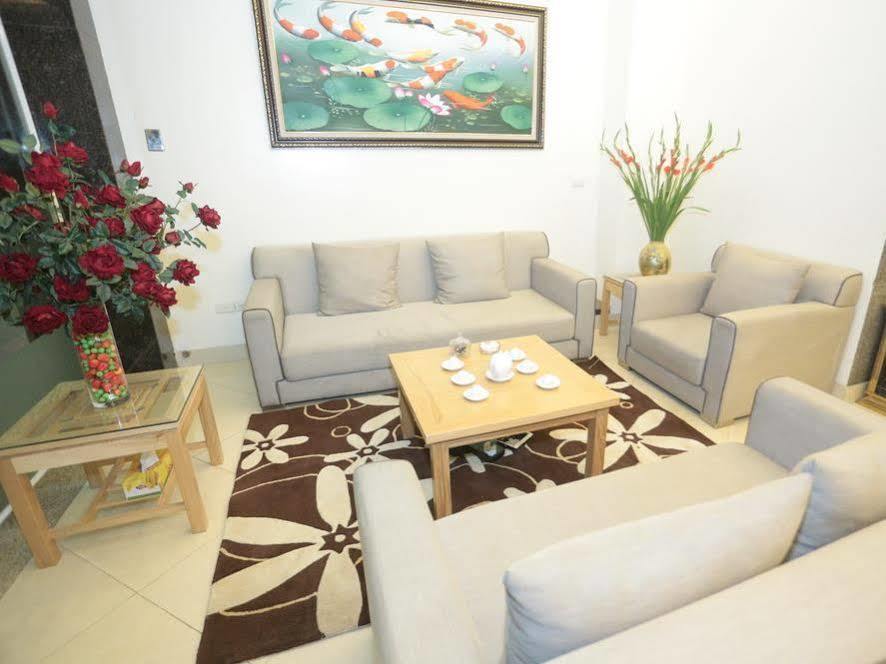 Oyo 210 Saki Hotel Hanoï Extérieur photo