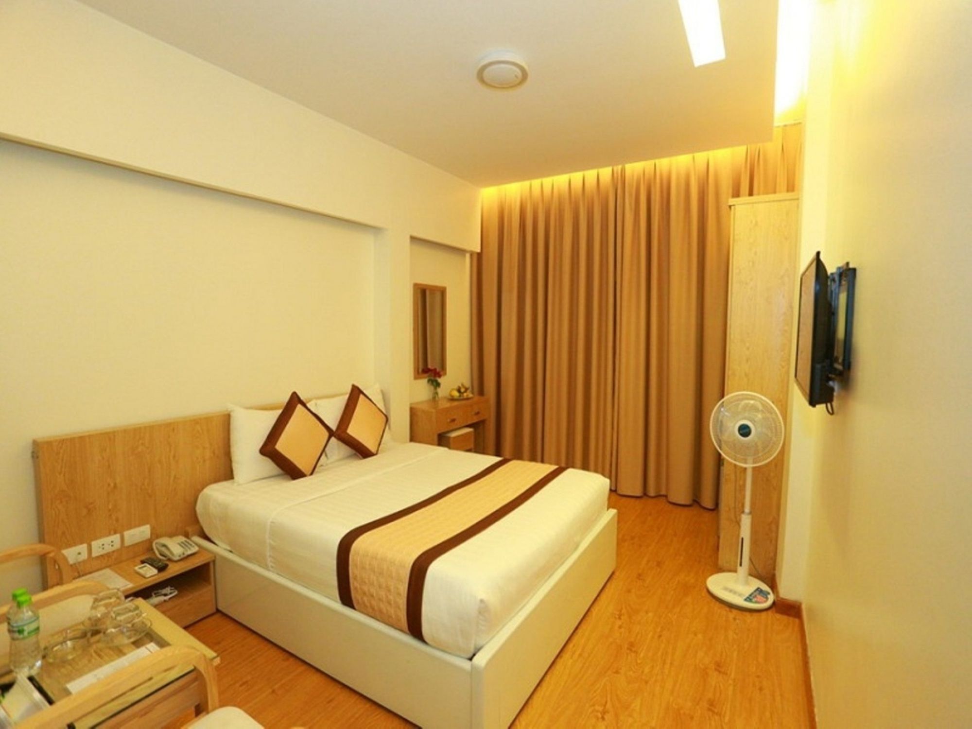Oyo 210 Saki Hotel Hanoï Extérieur photo