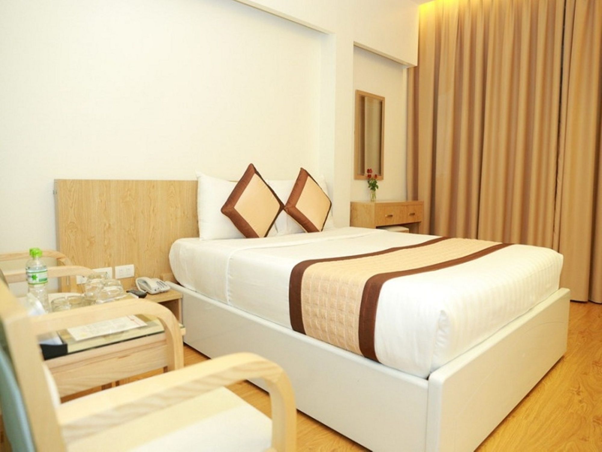 Oyo 210 Saki Hotel Hanoï Extérieur photo