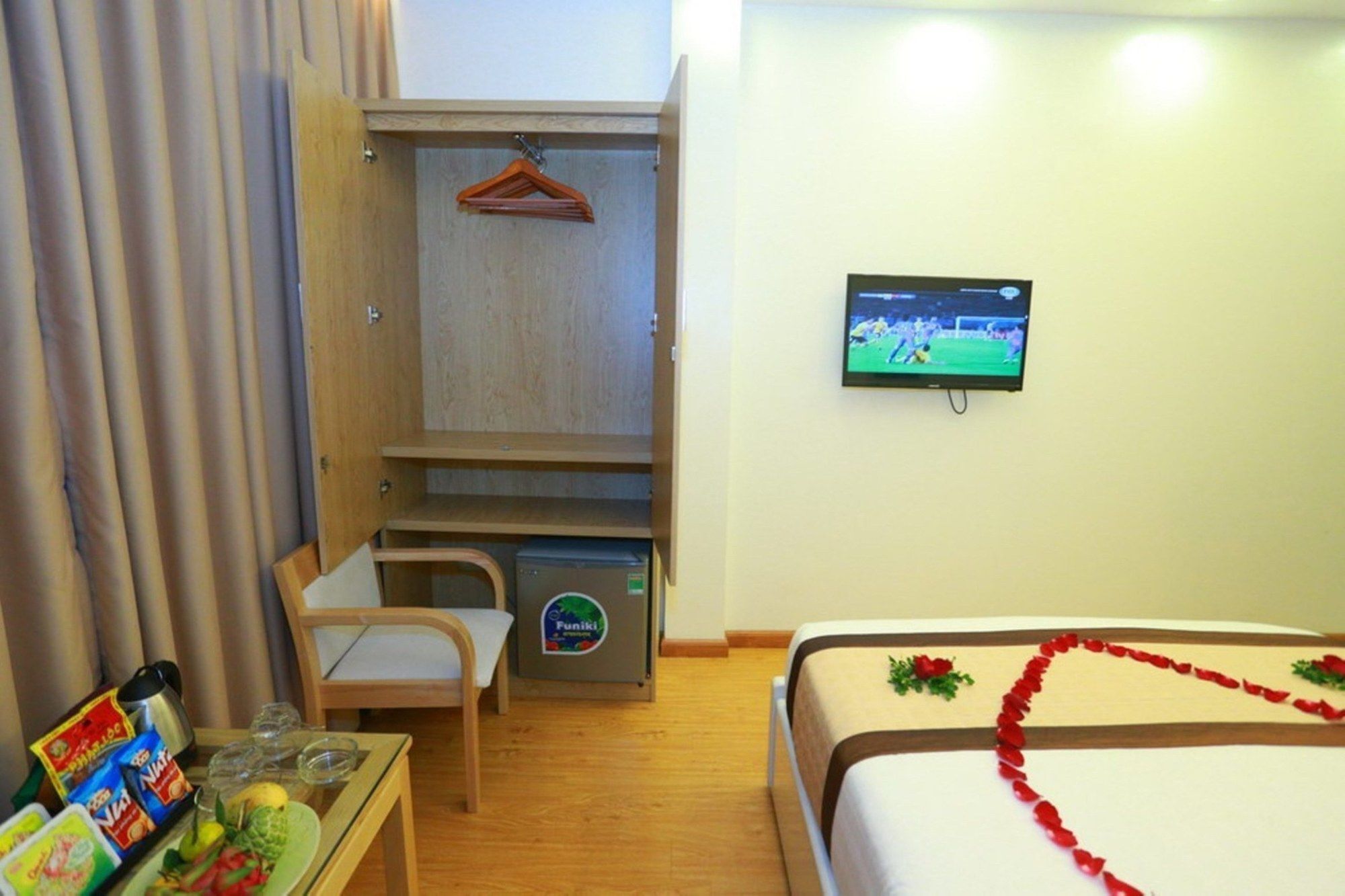 Oyo 210 Saki Hotel Hanoï Extérieur photo