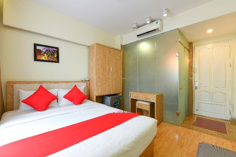 Oyo 210 Saki Hotel Hanoï Extérieur photo
